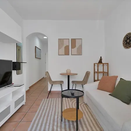 Casa Andaluza En El Centro Hisotrico De - Portada 16 Estepona