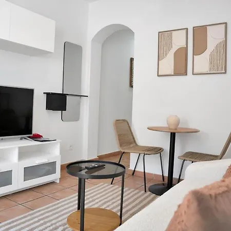 Casa Andaluza En El Centro Hisotrico De - Portada 16